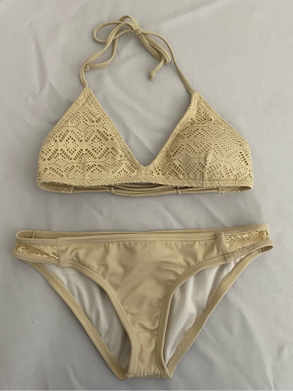 Reef Women’s Bikini Swimsuit XS Two Piece Sporty Neutral